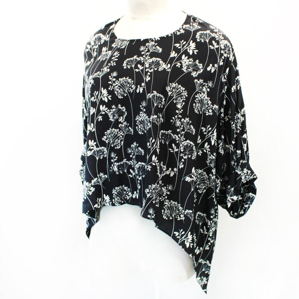 Karen Kane black floral whimsical print oversized blouse poncho top XL